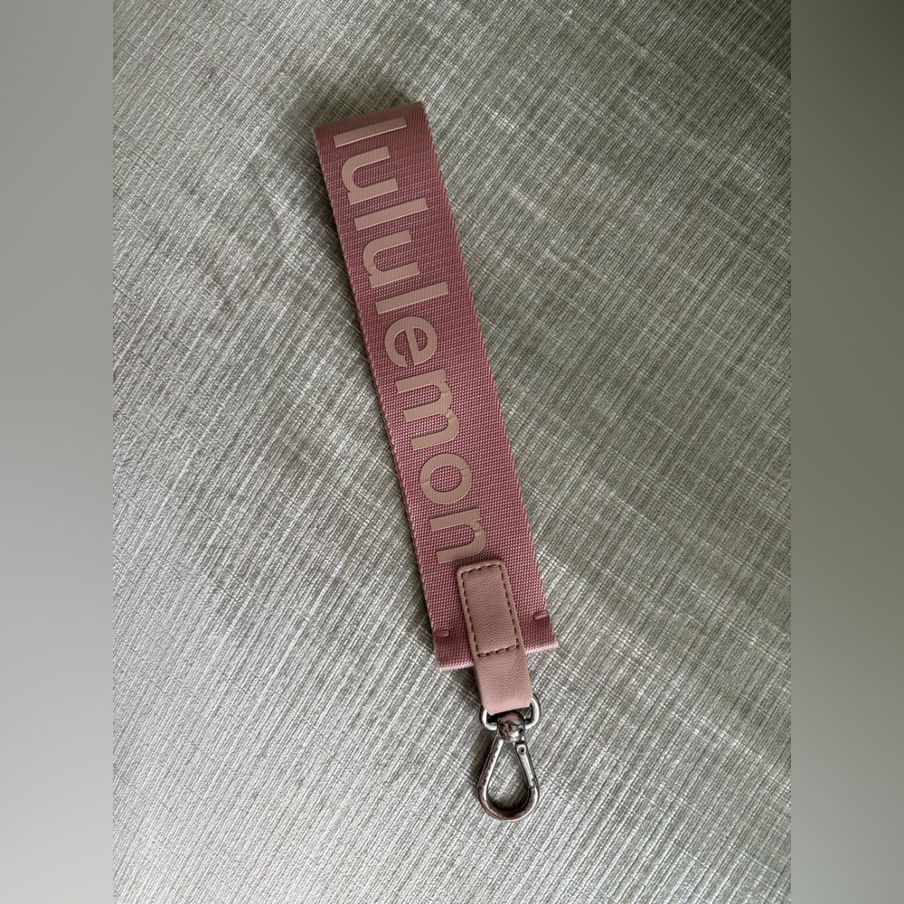 lululemon keychain